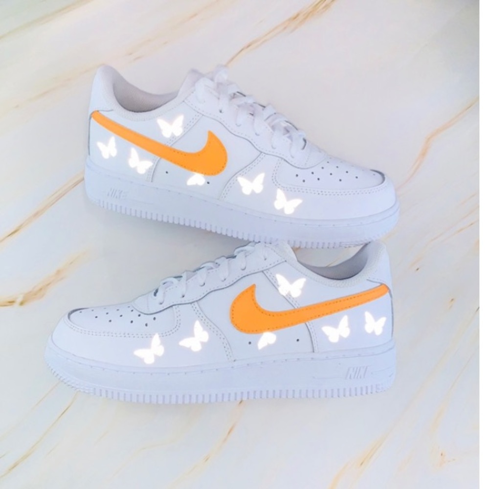 Butterfly Custom Air Force 1’s - Picture 4 of 9